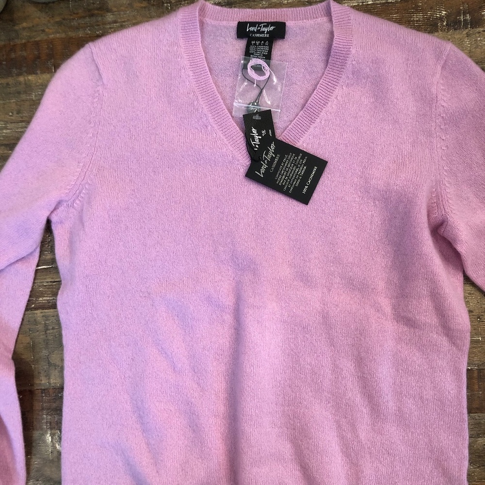 Brand NEW Lord and Taylor 100% Cashmere Sweater